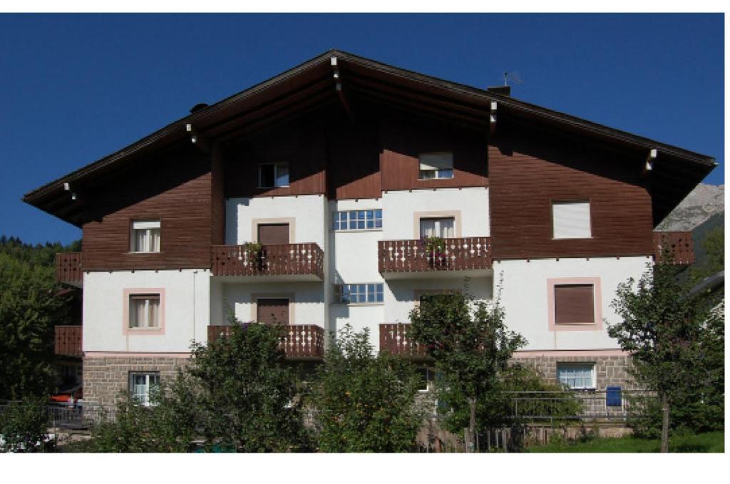 B&B Villa Ursula Moena Bagian luar foto